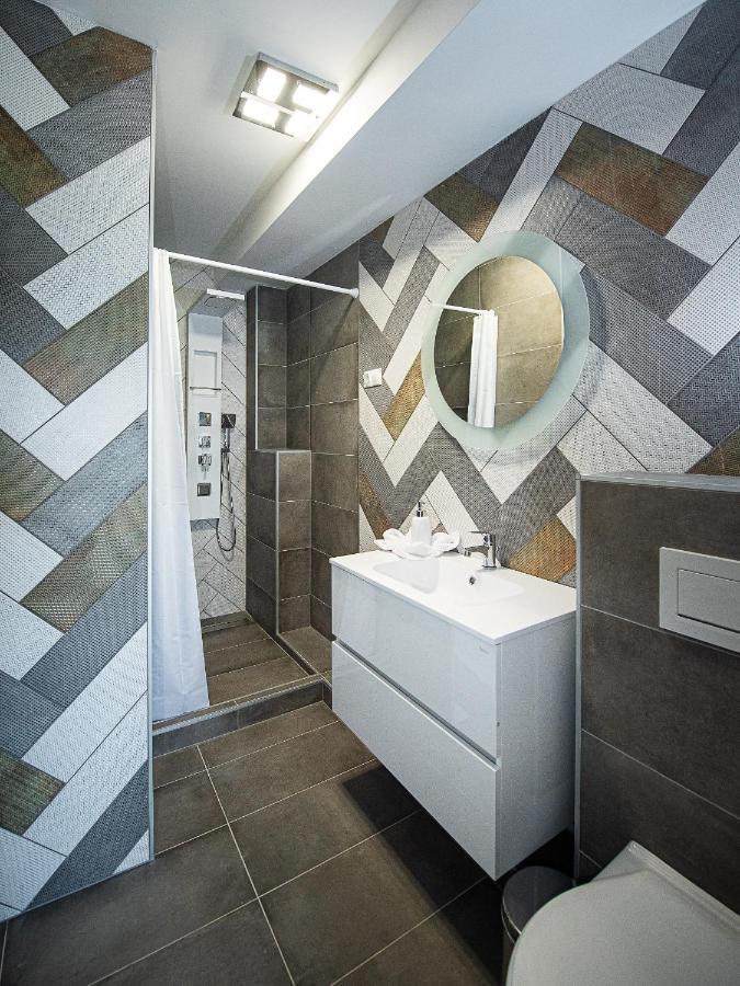 Ferienwohnung Aranyszarvas Panzio, Etterem Es Grillterasz Exterior foto